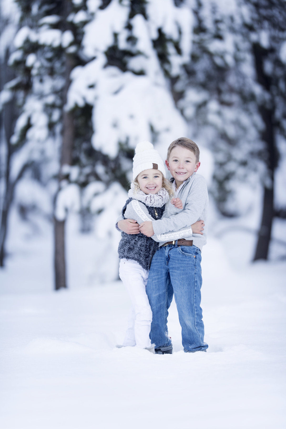 Family professional portrait photography  on-location in Central Oregon