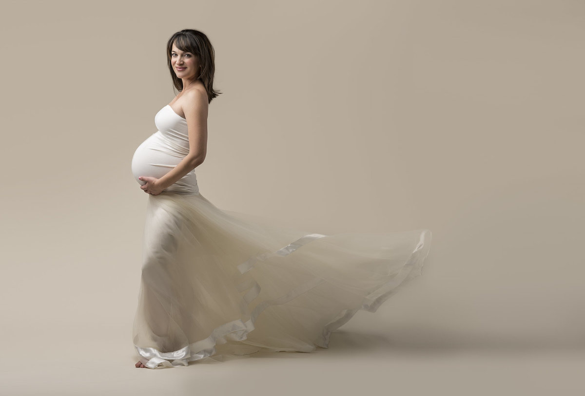 Maternity Pregnancy professional photography in Bend OR