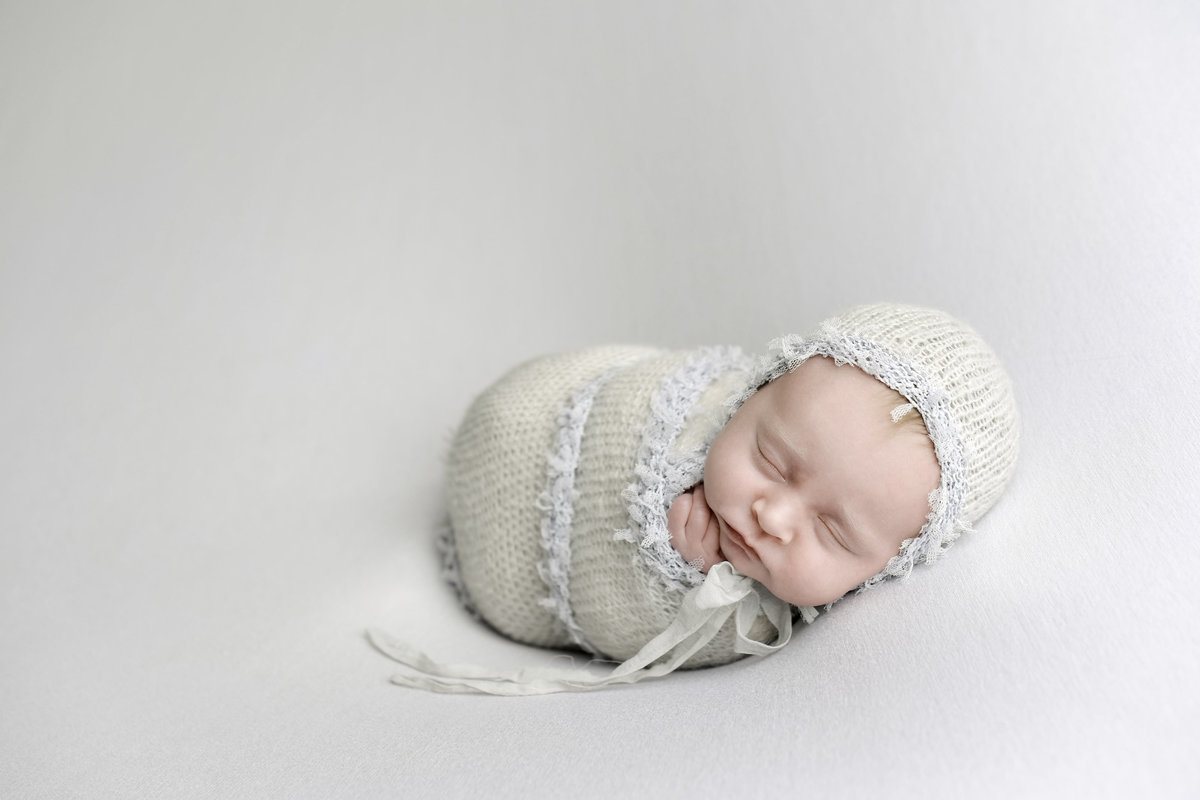 Newborn baby professional photography in Bend OR