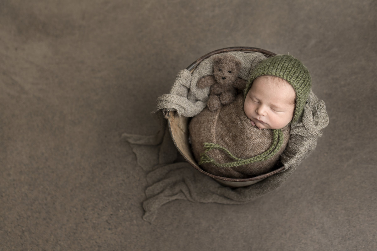 Newborn baby professional photography in Bend OR