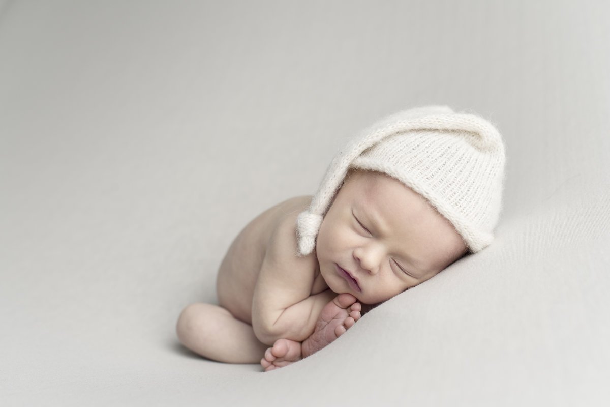 Newborn baby professional photography in Bend OR