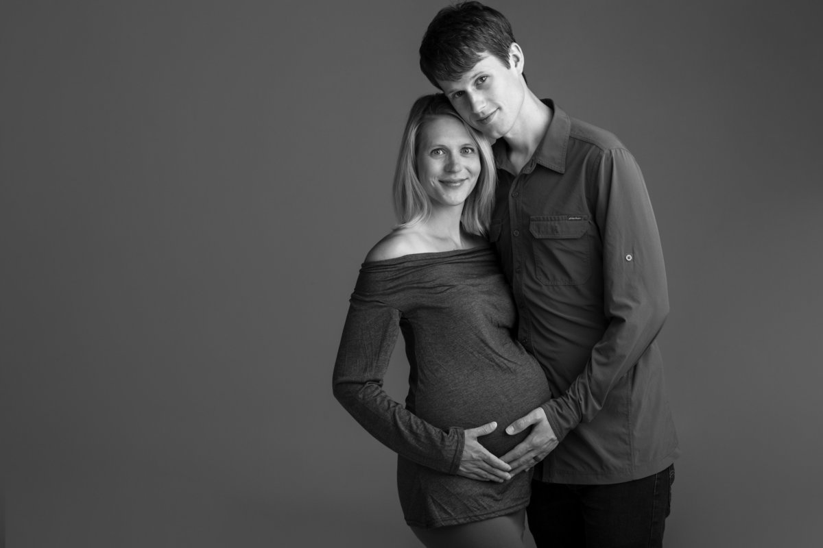 Maternity Pregnancy professional photography in Bend OR